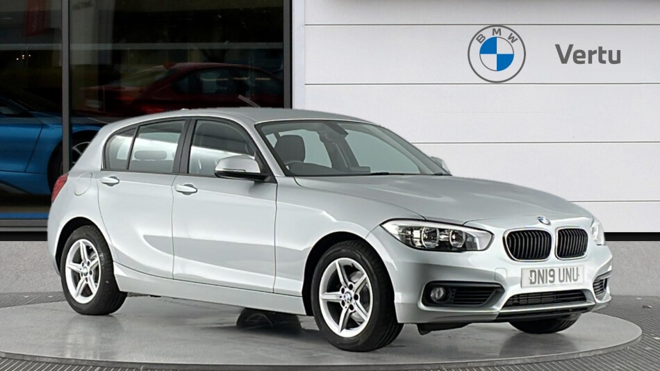 BMW 1 Series 118i [1.5] SE 5dr [Nav] Petrol Hatchback
